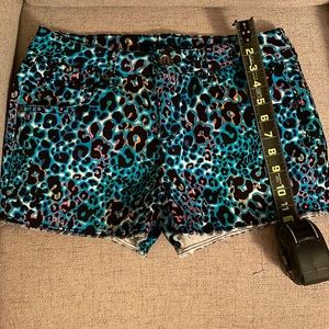 Justice Premium shorts girls size 18 (172). 77%cotton